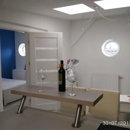 Cat Apartament Lisboa * שצ'צ'ין